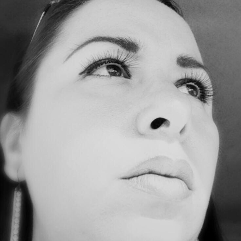 Meet your Posher, Esmeralda